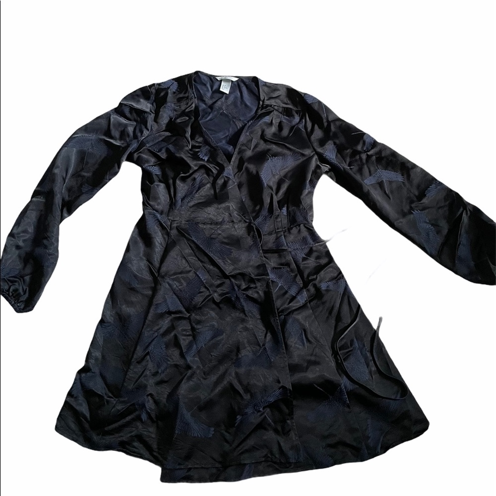 Brand: H&M Size: 8 Color: black and blue